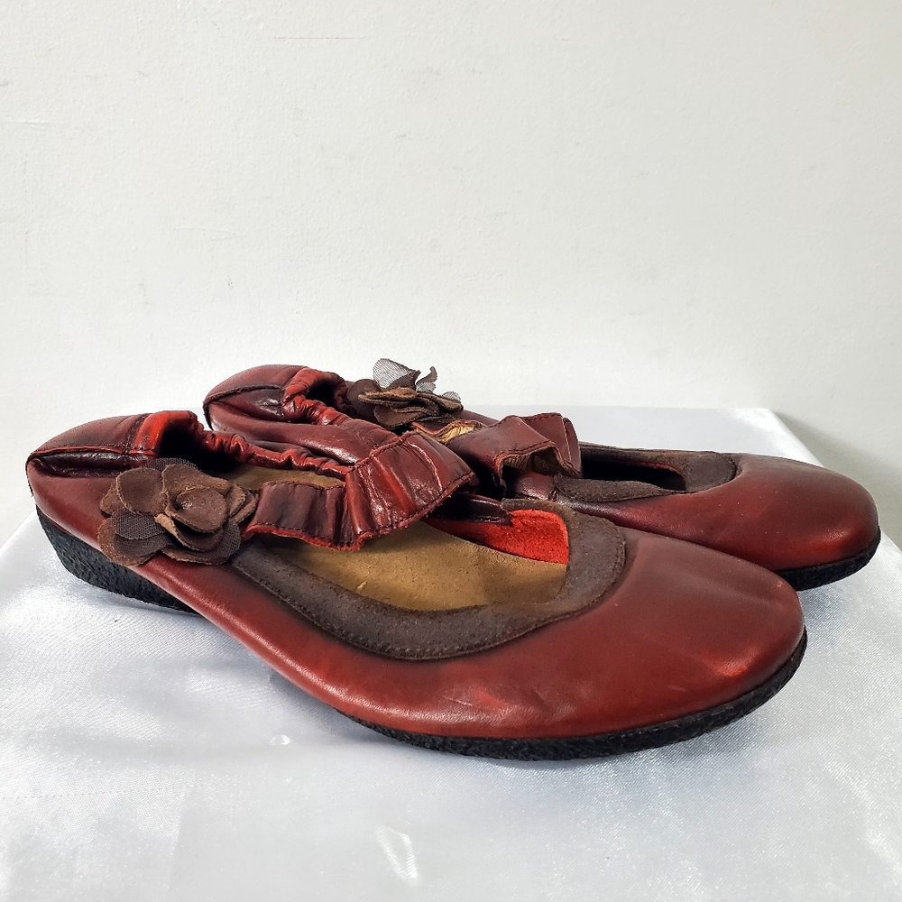 Taos Leather Burgundy Shoes